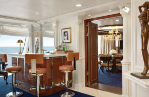 Desire Swingers Cruise September 2025 Griekenlan Italie Owners Suite Foyer